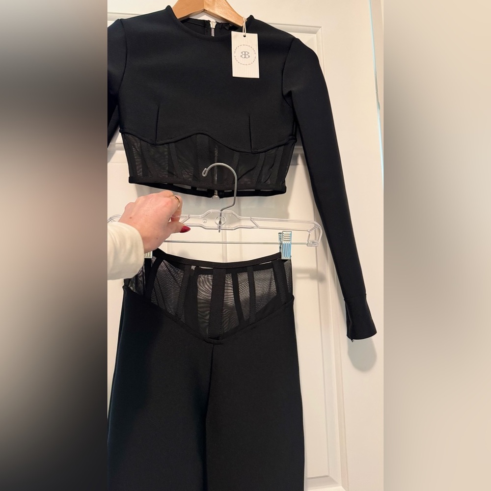 Elegant Black Crop Top and pants